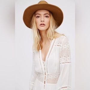 SPELL - Olivia Luxe Lace Midi Dress